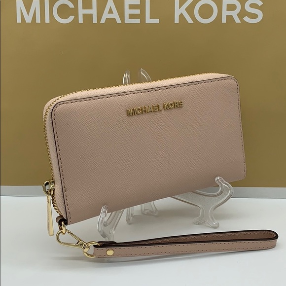 MICHAEL KORS JET SET TRAVEL LG FLAT MF PHN CASE - Picture 2 of 16